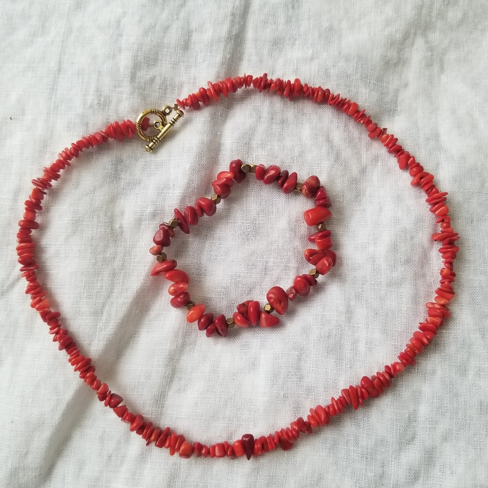 Coral chocker & bracelet